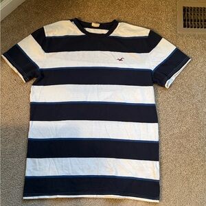 Hollister Men's Striped T-Shirt - Navy and White
